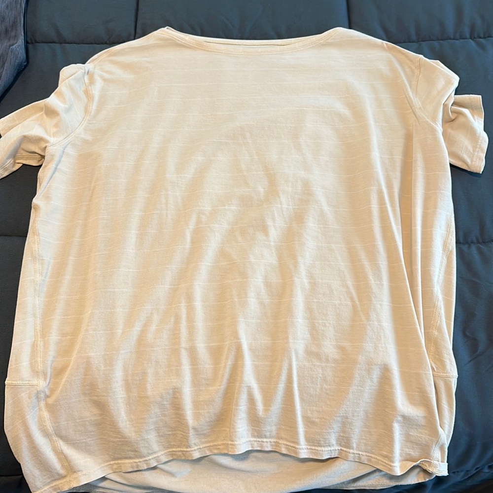 Lululemon shirt